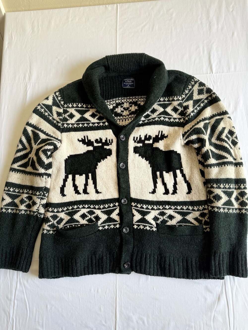 A&F Moose Shawl Cardigan Size XL Green Fair Isle
Holiday grandPacore